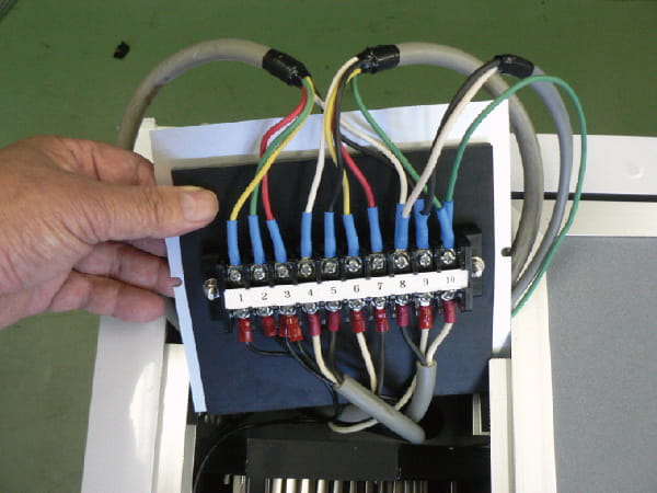 本体端子接続台接続